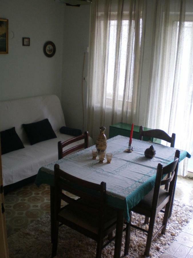 Apartment Nadia Ловран Екстериор снимка