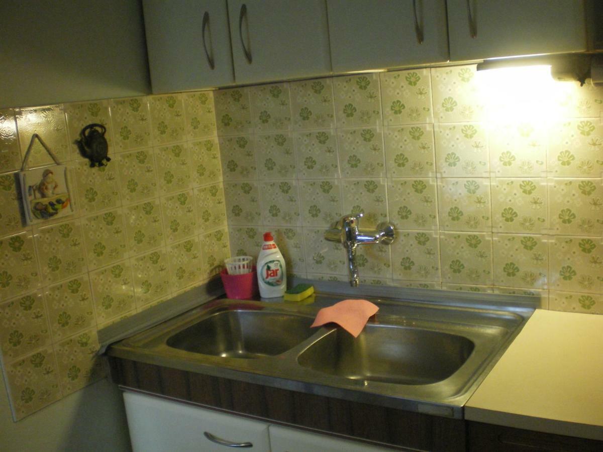 Apartment Nadia Ловран Екстериор снимка