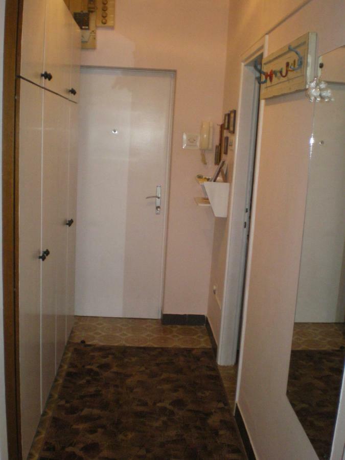 Apartment Nadia Ловран Екстериор снимка